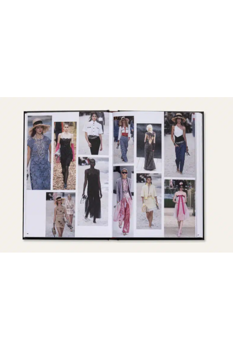 Livre The essence of Chanel
